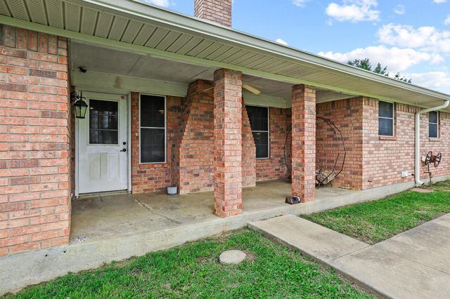1217 County Road 4705, Leonard, TX 75452