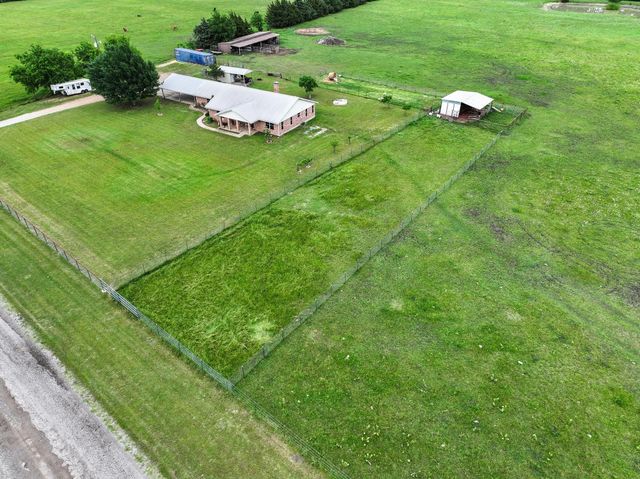 1217 County Road 4705, Leonard, TX 75452