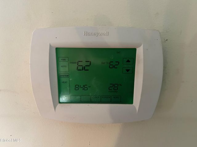 1377 Tracy Avenue, Niskayuna, NY 12309