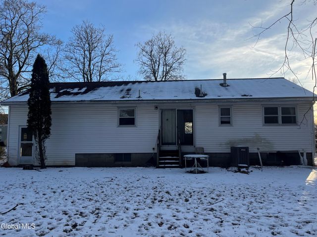 1377 Tracy Avenue, Niskayuna, NY 12309