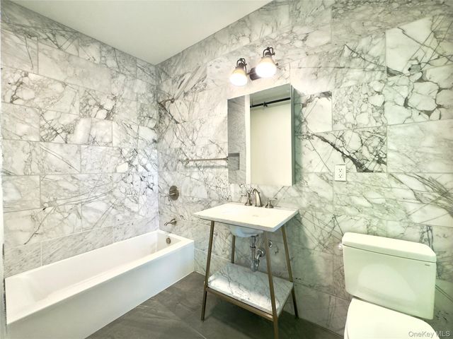 176 South Street 3, Newburgh, NY 12550
