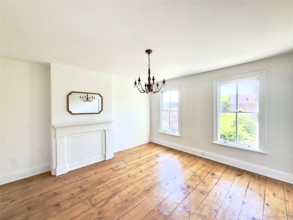 176 South Street 3, Newburgh, NY 12550