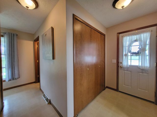 17204 Colorado Street, Hebron, IN 46341