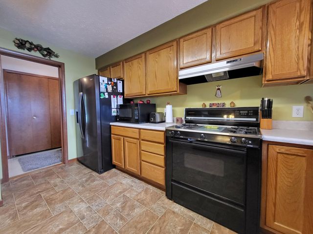 17204 Colorado Street, Hebron, IN 46341