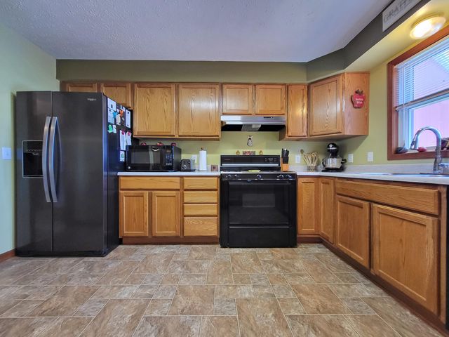 17204 Colorado Street, Hebron, IN 46341