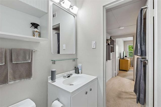 327 Lakemoore Drive B, Atlanta, GA 30342