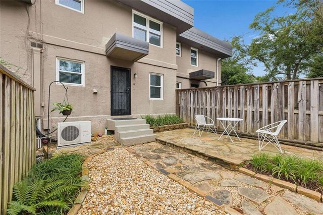 327 Lakemoore Drive B, Atlanta, GA 30342