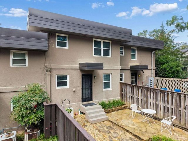 327 Lakemoore Drive B, Atlanta, GA 30342