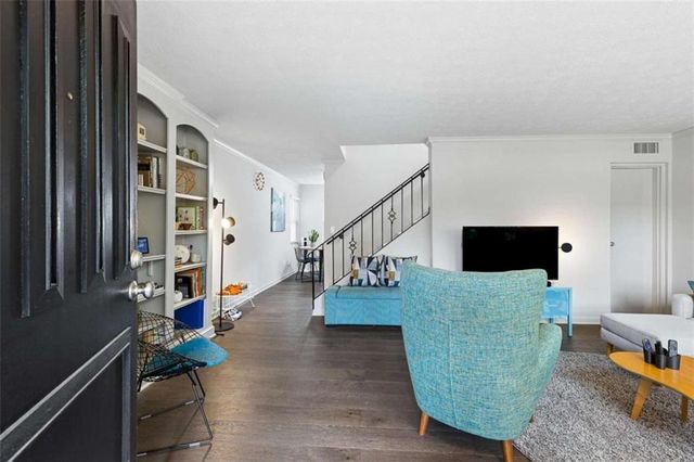 327 Lakemoore Drive B, Atlanta, GA 30342