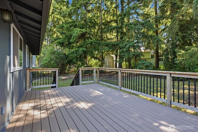 9216 169th Place NE, Redmond, WA 98052