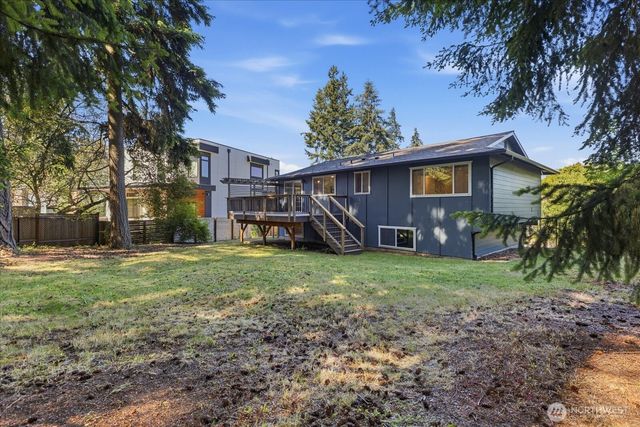 9216 169th Place NE, Redmond, WA 98052