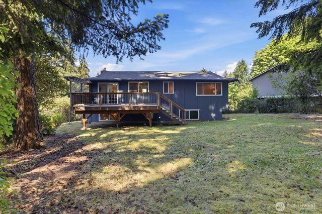 9216 169th Place NE, Redmond, WA 98052