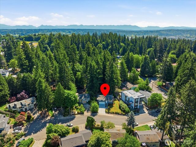 9216 169th Place NE, Redmond, WA 98052