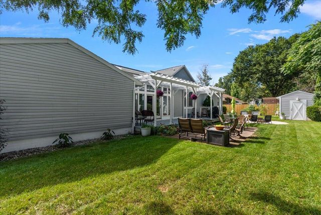 422 Randall Road, Norton Shores, MI 49441
