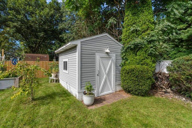 422 Randall Road, Norton Shores, MI 49441