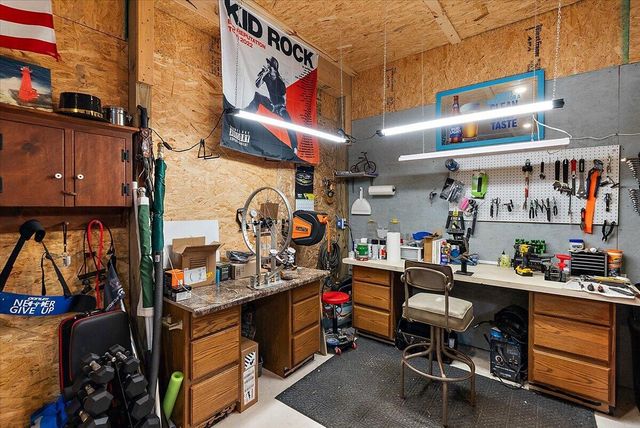 422 Randall Road, Norton Shores, MI 49441