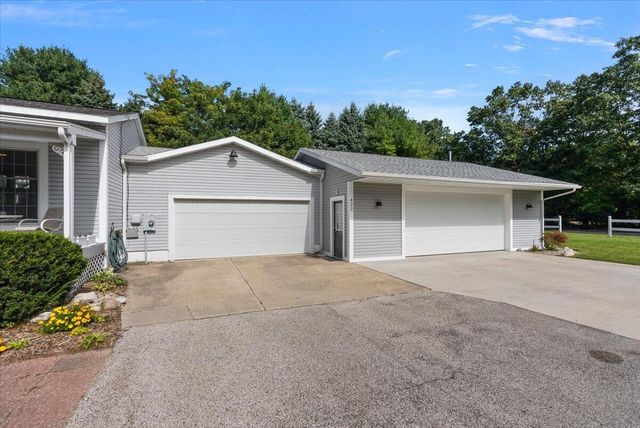 422 Randall Road, Norton Shores, MI 49441