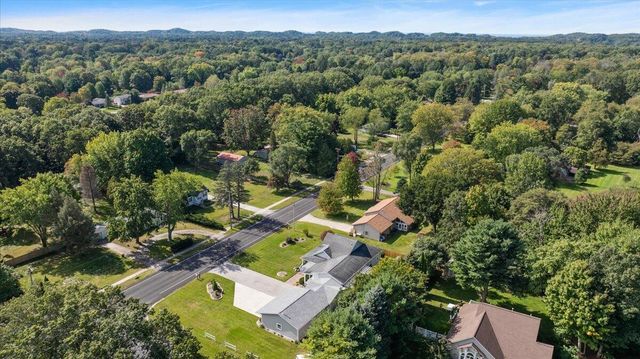 422 Randall Road, Norton Shores, MI 49441