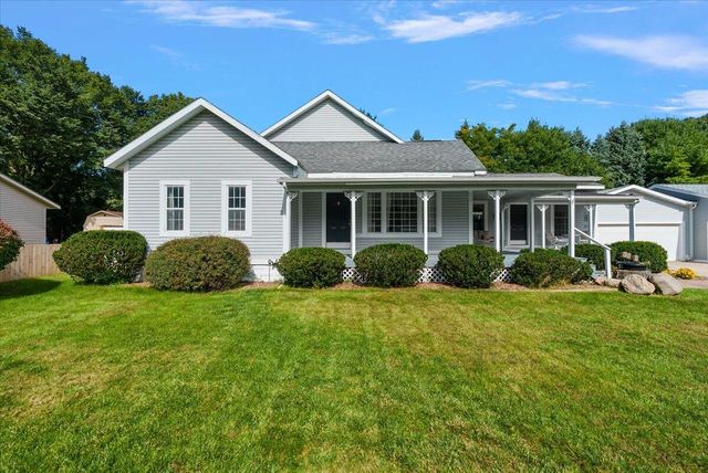 422 Randall Road, Norton Shores, MI 49441