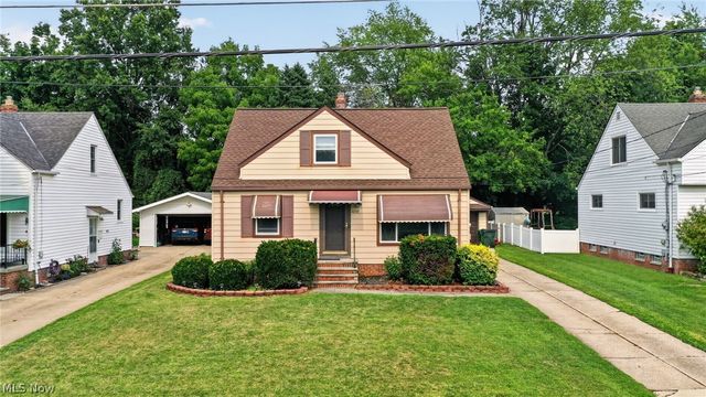 2239 Larchmont Drive, Wickliffe, OH 44092
