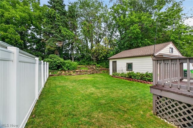 2239 Larchmont Drive, Wickliffe, OH 44092