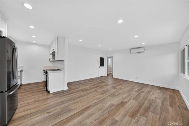 144 11th C, Seal Beach, CA 90740