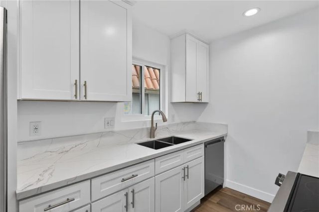 144 11th C, Seal Beach, CA 90740