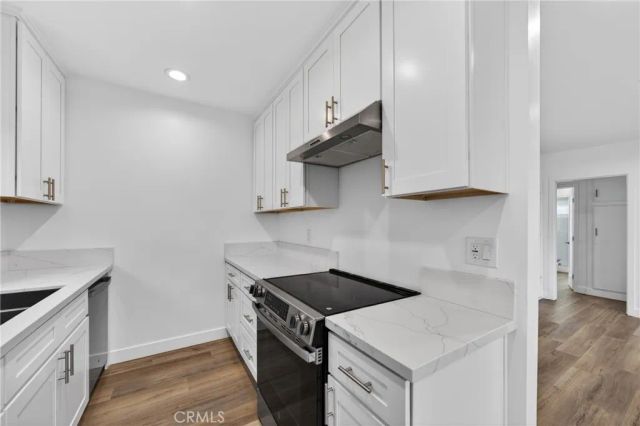 144 11th C, Seal Beach, CA 90740