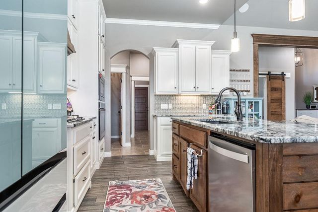 1230 NE Auburn Circle, Piedmont, OK 73078