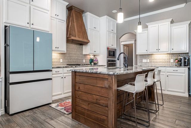 1230 NE Auburn Circle, Piedmont, OK 73078