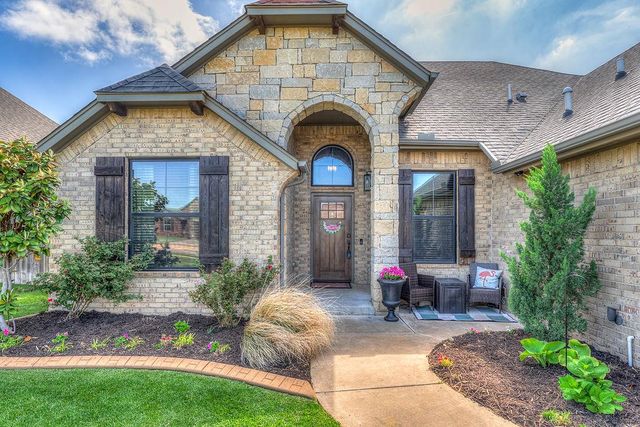 1230 NE Auburn Circle, Piedmont, OK 73078