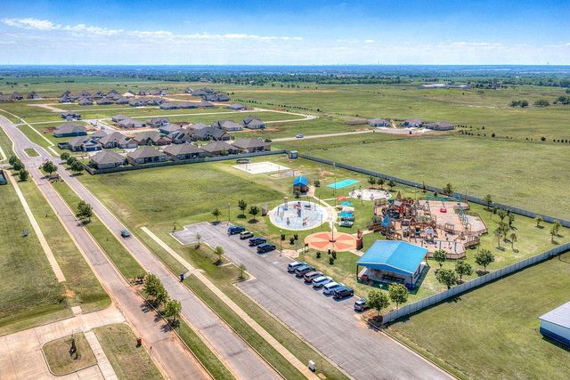 1230 NE Auburn Circle, Piedmont, OK 73078