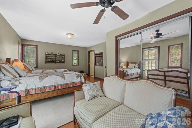 1717 Howard Moore Road, Hot Springs, NC 28743