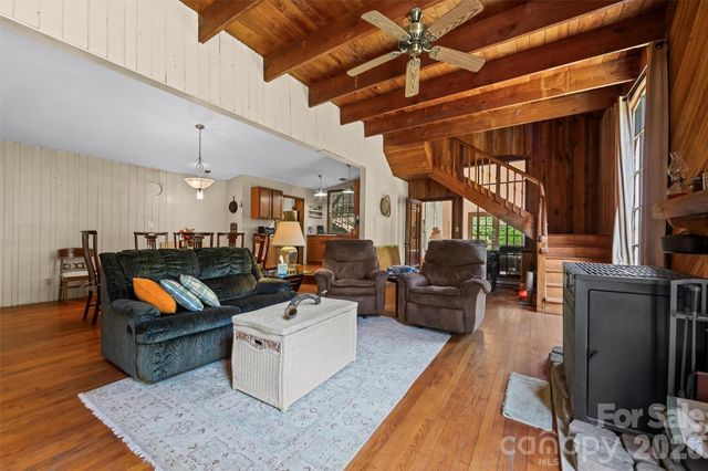 1717 Howard Moore Road, Hot Springs, NC 28743