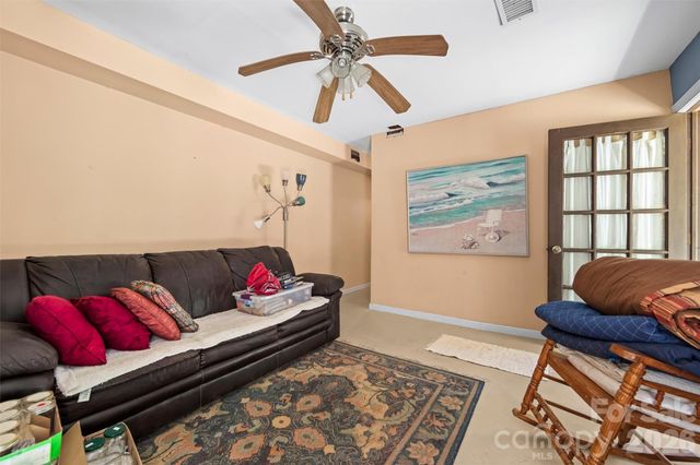 1717 Howard Moore Road, Hot Springs, NC 28743