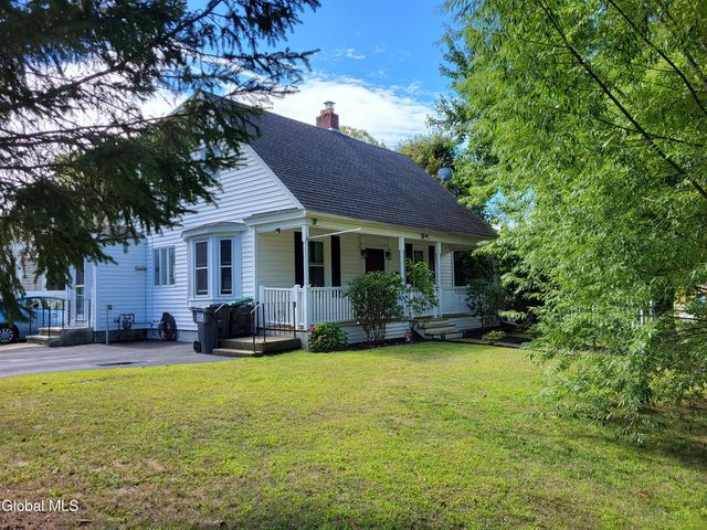 1180 Regent Street, Niskayuna, NY 12309