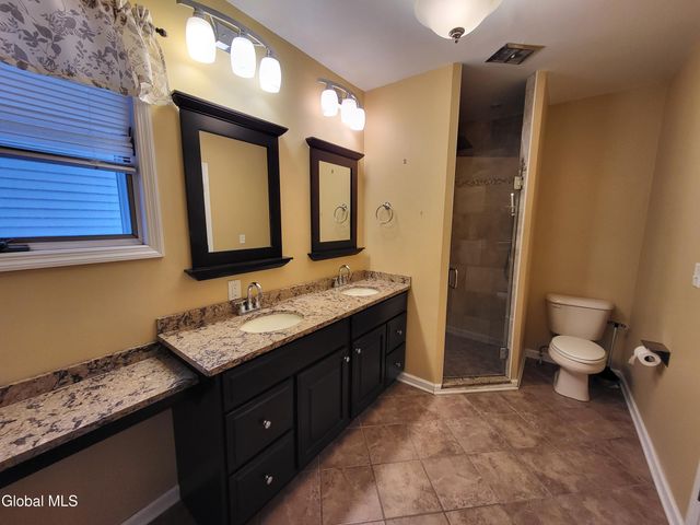 1180 Regent Street, Niskayuna, NY 12309