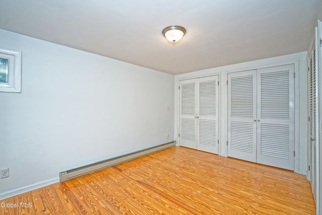 1180 Regent Street, Niskayuna, NY 12309
