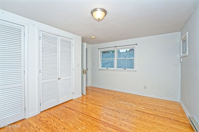 1180 Regent Street, Niskayuna, NY 12309