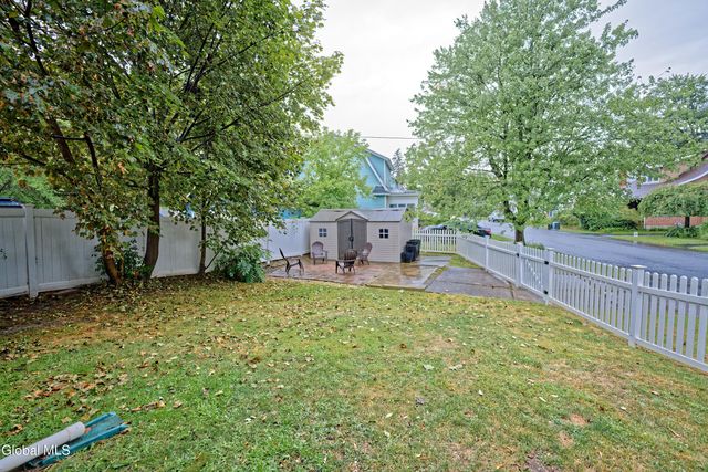 1180 Regent Street, Niskayuna, NY 12309