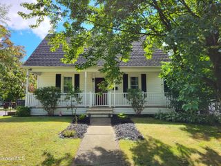 1180 Regent Street, Niskayuna, NY 12309