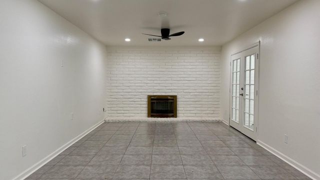 8501 W Mitchell Drive, Phoenix, AZ 85037