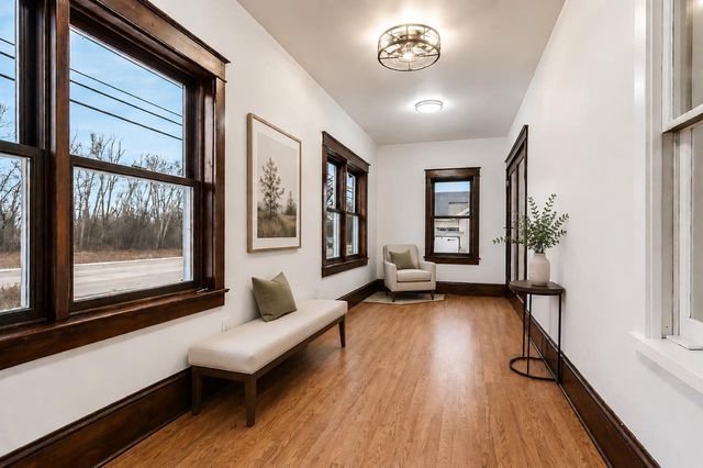 1721 W MAIN STREET, Little Chute, WI 54140