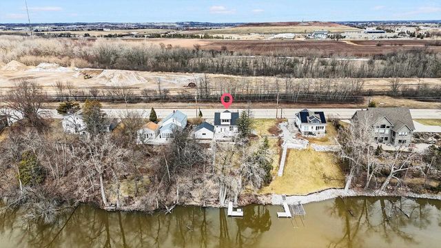 1721 W MAIN STREET, Little Chute, WI 54140