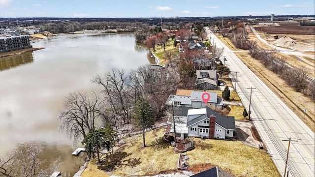 1721 W MAIN STREET, Little Chute, WI 54140