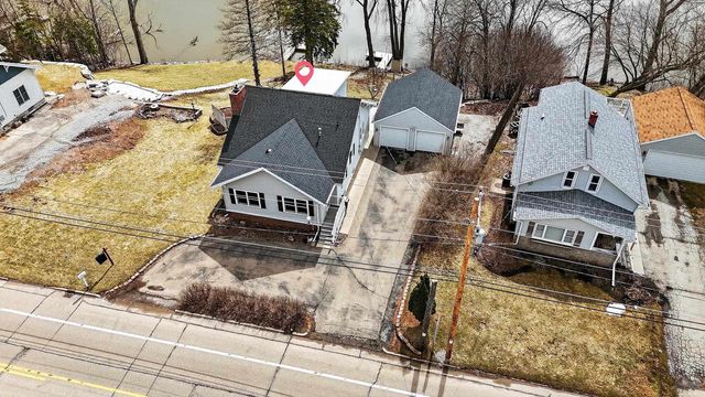 1721 W MAIN STREET, Little Chute, WI 54140