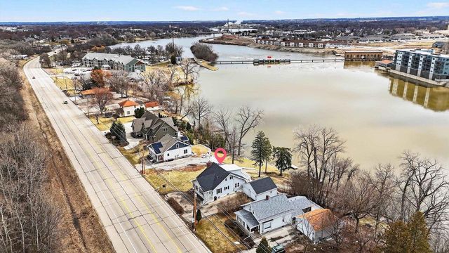 1721 W MAIN STREET, Little Chute, WI 54140