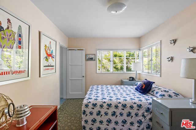 3814 Amesbury Road, Los Angeles, CA 90027