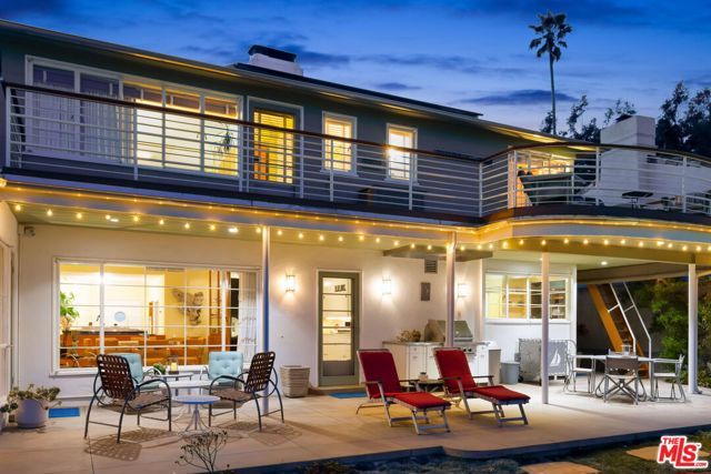 3814 Amesbury Road, Los Angeles, CA 90027