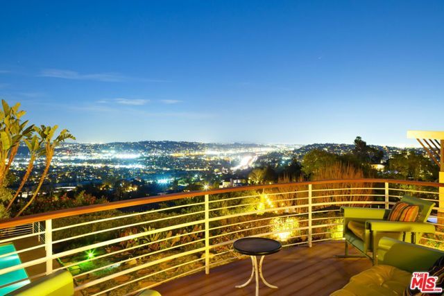 3814 Amesbury Road, Los Angeles, CA 90027